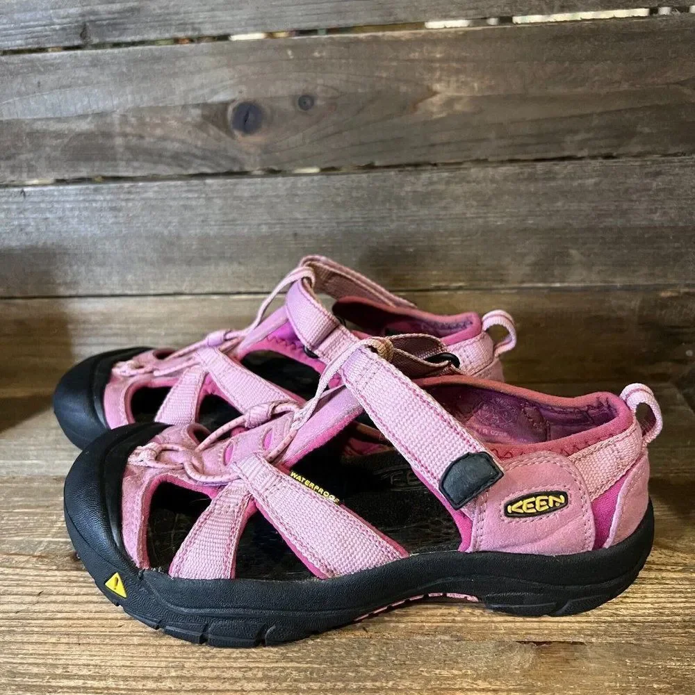 Childrens Kids Keen Newport Venice H2 Waterproof Pink Shoes Sandals Size 5 Y GUC
